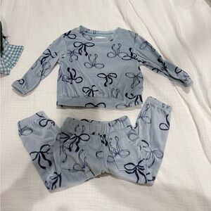 Cat & Jack Light Blue Bow Patterned Apparel